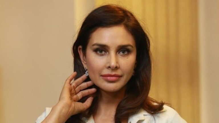 Air India responds to Lisa Ray’s claim of having no empathy for her unwell father, says actor refused to pick solutions | Bollywood