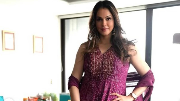 Isha Koppikar recalls being humiliated for not knowing dance on South film set: ‘Yeh Bollywood se ladkiyan aati hain…’ | Bollywood