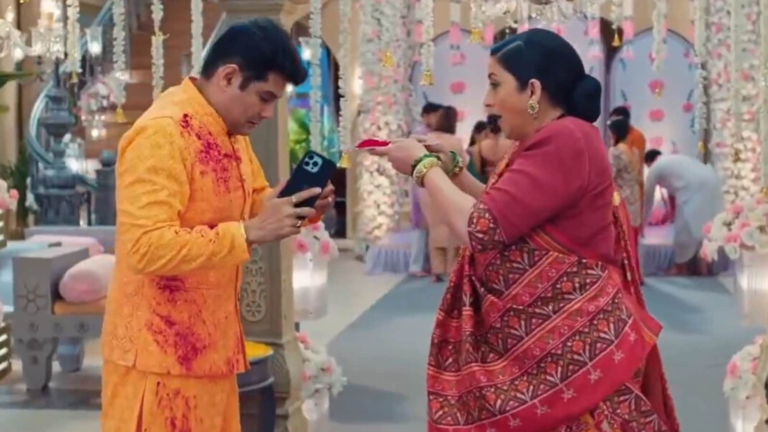 Fans can’t keep calm as Smriti Irani, Amar Upadhyay recreate ‘iconic’ scene on Kyunki Saas Bhi Kabhi Bahu Thi 2